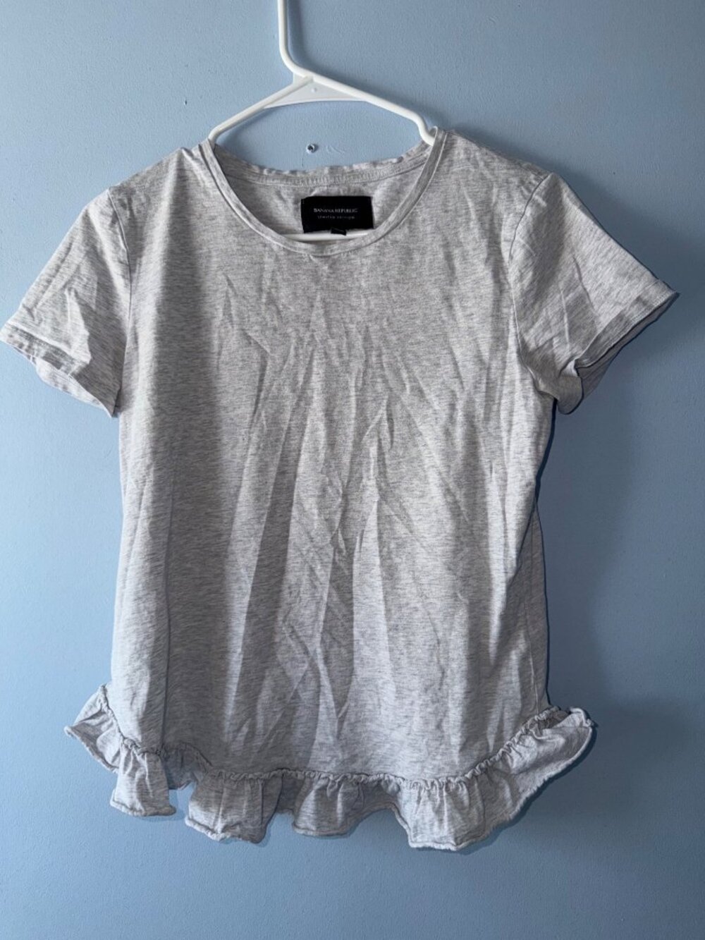 Banana Republic Tee Gray Ruffle Ruffled Hem Size S